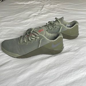 Nike Metcon 5 - Men’s Size US 12 - Army Green